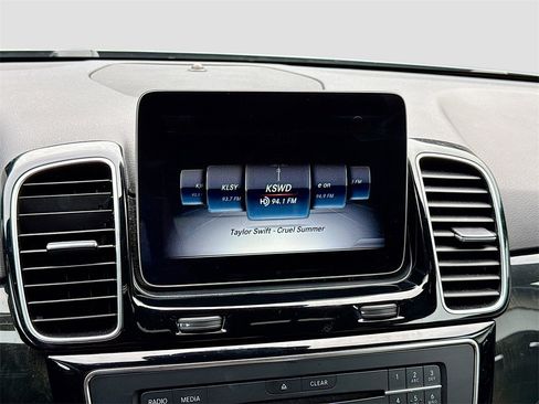 Used 2018 Mercedes-Benz GLE 350 4MATIC image 19