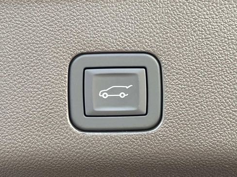 New 2026 Cadillac Escalade Luxury image 12