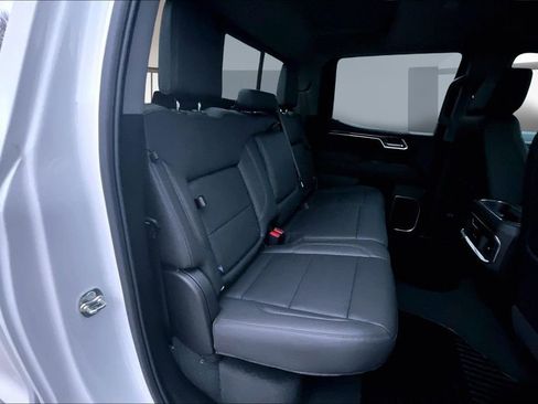 New 2026 Chevrolet Silverado 1500 LTZ w/ LTZ Premium Package AWD/4WD image 9