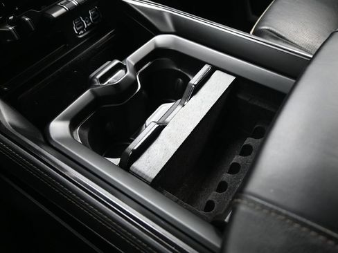 Used 2023 RAM 2500 Limited image 27