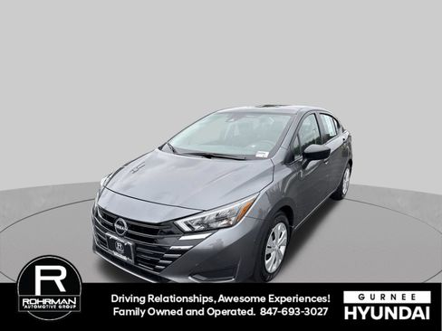 Used 2025 Nissan Versa S w/ Trunk Package FWD image 1