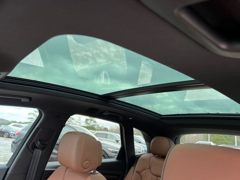 Used 2024 Audi Q5 e Premium Plus w/ Premium Plus Package image 33