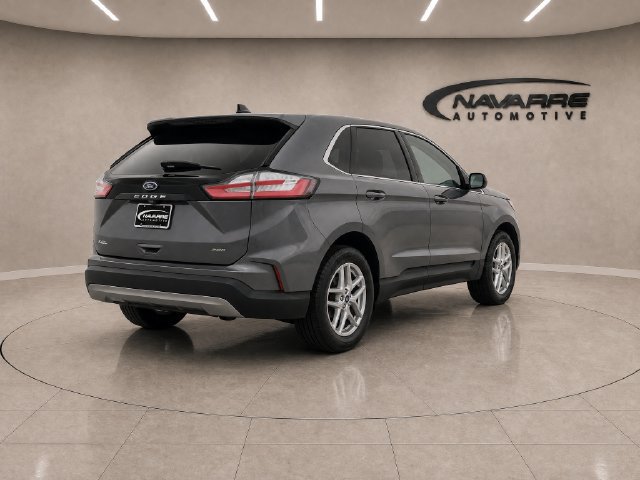 Used 2024 Ford Edge SEL AWD/4WD image 7