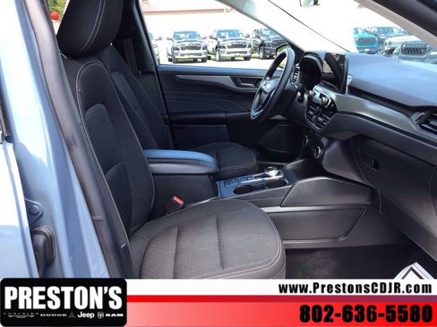 Used 2025 Ford Escape Active AWD/4WD image 33