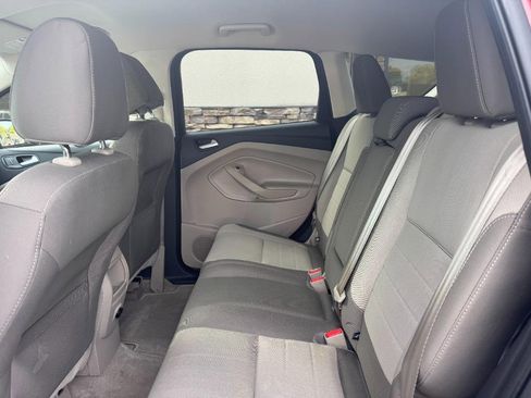 Used 2015 Ford Escape SE image 11