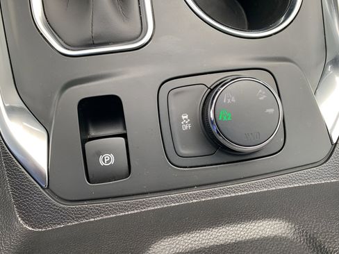 Used 2021 Chevrolet Traverse LT w/ LPO, Floor Liner Package image 10