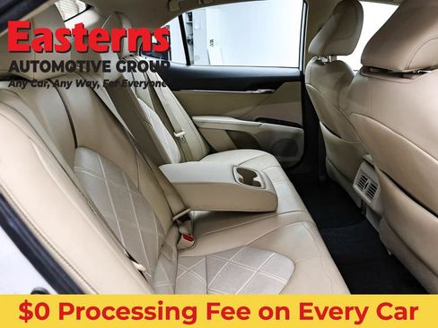 Used 2019 Toyota Camry XLE w/ Carpet Mat Package FWD image 24
