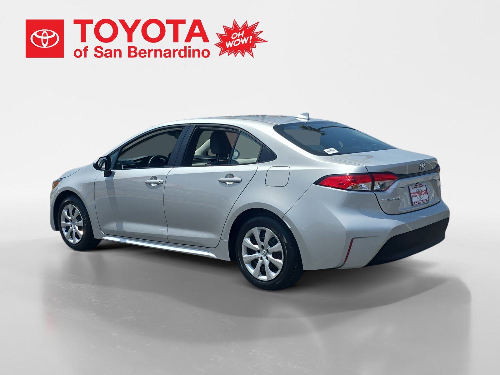 Certified 2025 Toyota Corolla LE FWD image 3