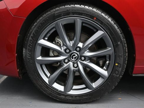 Used 2020 MAZDA MAZDA3 AWD Hatchback w/ Preferred Pkg image 9