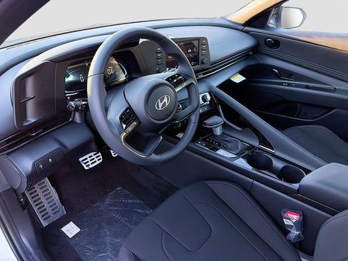 New 2026 Hyundai Elantra SEL Sport image 9