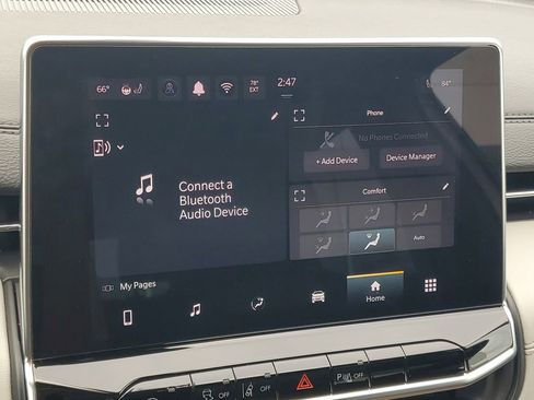 Used 2025 Jeep Compass Limited image 18