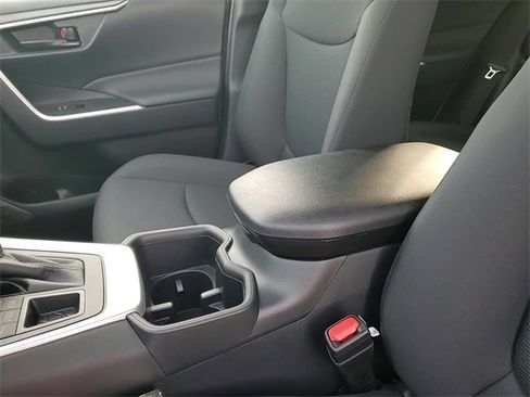 Used 2025 Toyota RAV4 LE image 20