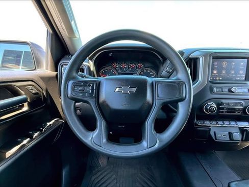 Used 2023 Chevrolet Silverado 1500 Custom Trail Boss w/ LPO, Dark Essentials Package AWD/4WD image 17