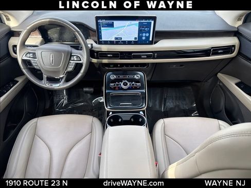 Certified 2022 Lincoln Nautilus Reserve image 24