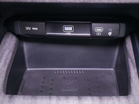 Used 2023 Kia Niro EX FWD image 29