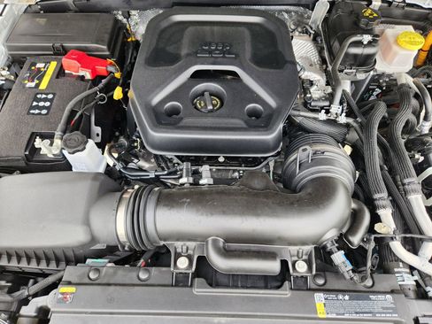 Used 2025 Jeep Wrangler Sahara w/ Safety Group image 40