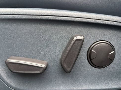 Used 2023 Ford Maverick Lariat w/ Lariat Luxury Package image 14