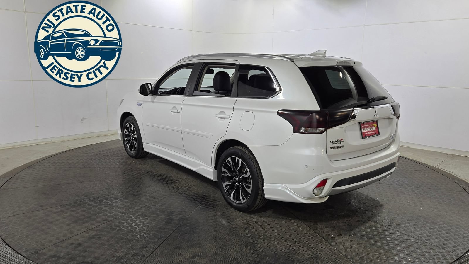Used 2018 Mitsubishi Outlander SEL AWD/4WD image 5