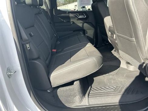 Used 2025 Chevrolet Silverado 1500 LT Trail Boss w/ Convenience Package II AWD/4WD image 32