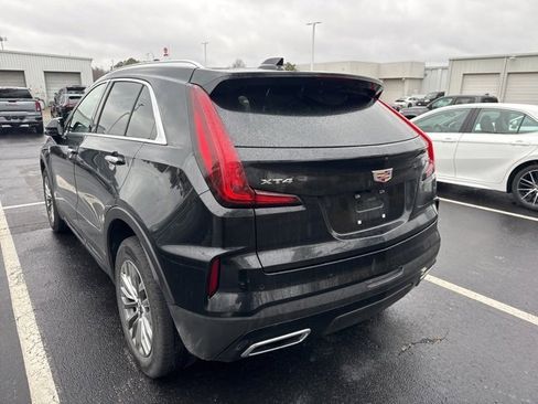 Used 2025 Cadillac XT4 Premium Luxury image 9