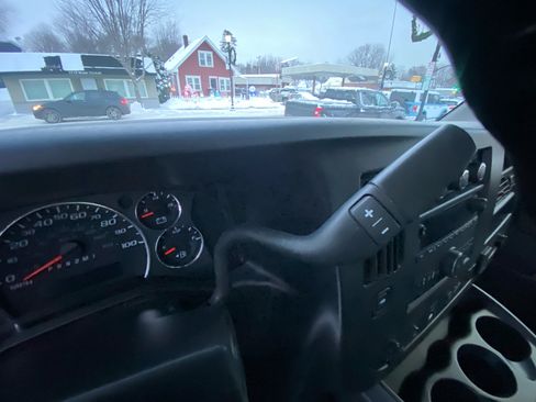 Used 2021 Chevrolet Express 3500 w/ Power Convenience Package image 23