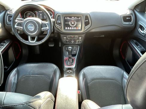 Used 2019 Jeep Compass Trailhawk image 24