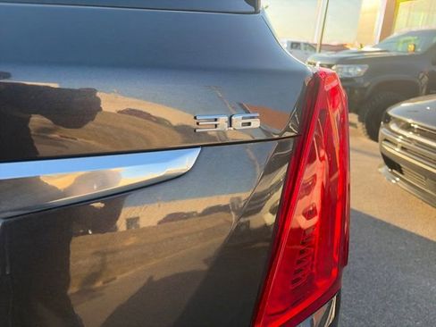 Used 2018 Cadillac XT5 Luxury w/ Driver Awareness Package image 61