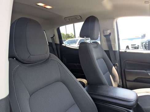 Used 2021 Chevrolet Colorado LT RWD image 24
