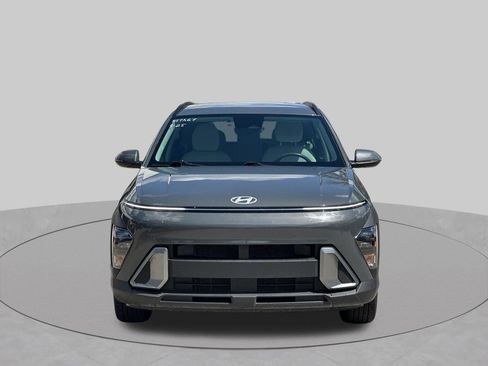 Used 2025 Hyundai Kona SEL FWD image 8