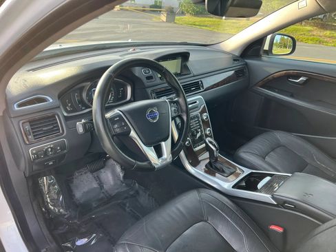 Used 2016 Volvo S80 T5 w/ Climate Package FWD image 9