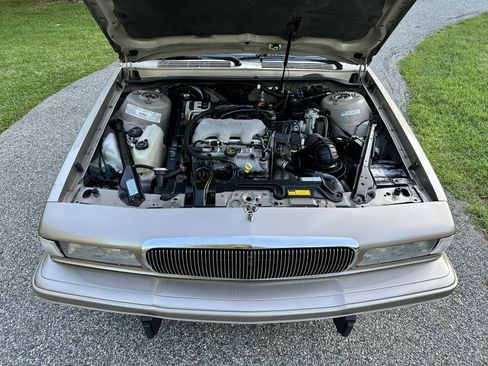 Used 1996 Buick Century Sedan FWD image 26