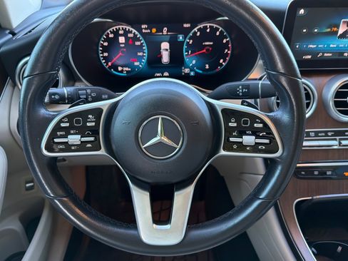 Used 2021 Mercedes-Benz GLC 300 4MATIC w/ Driver Assistance Package image 18