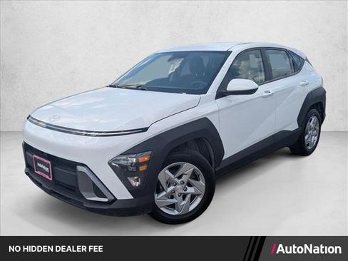 Used 2025 Hyundai Kona SE FWD image 1