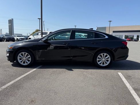 Used 2025 Chevrolet Malibu LT FWD image 4