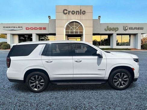 Used 2021 Chevrolet Tahoe LT w/ LT Signature Package AWD/4WD image 2