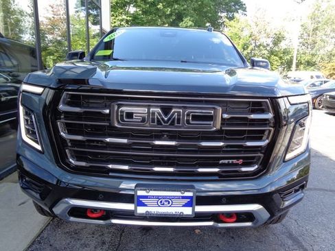 Used 2026 GMC Yukon AT4 Ultimate AWD/4WD image 2
