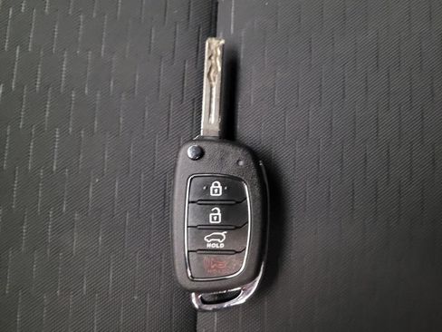 Used 2020 Hyundai Tucson SE AWD/4WD image 32