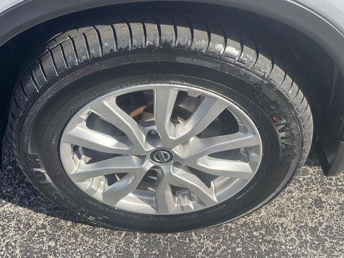 Used 2019 Nissan Rogue S w/ Special Edition Package image 10