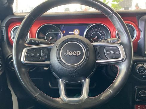 Used 2020 Jeep Wrangler Unlimited Rubicon w/ Uconnect 4C Nav & Sound Group AWD/4WD image 16