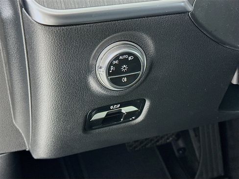 New 2026 Mercedes-Benz C 300 Sedan image 11