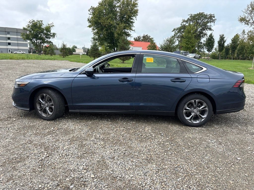 Used 2023 Honda Accord EX image 8