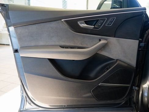 Used 2021 Audi SQ8 Prestige w/ Prestige Package image 23