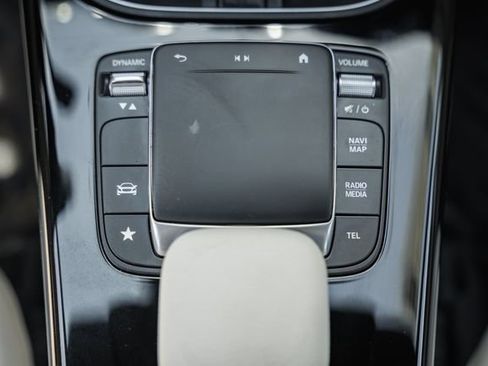 Used 2023 Mercedes-Benz CLA 250 4MATIC image 25