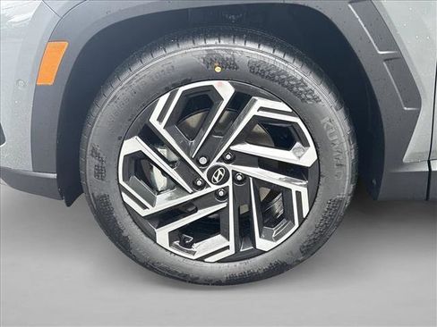 Certified 2025 Hyundai Tucson Limited image 10