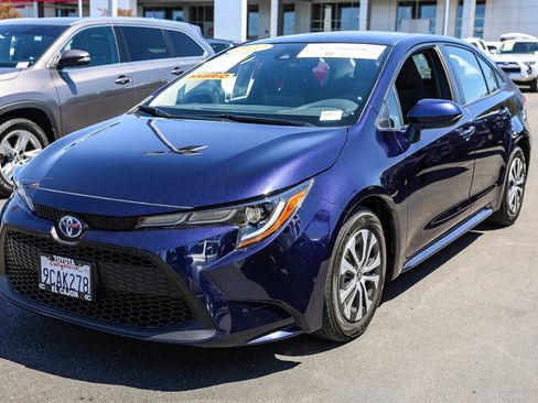 Certified 2022 Toyota Corolla LE FWD image 17