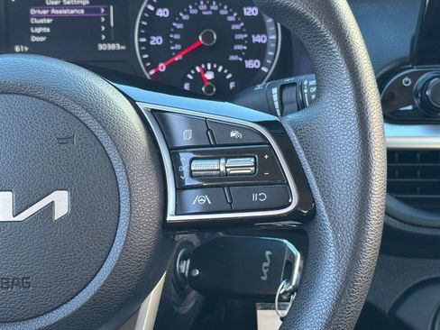 Used 2023 Kia Forte LXS image 17