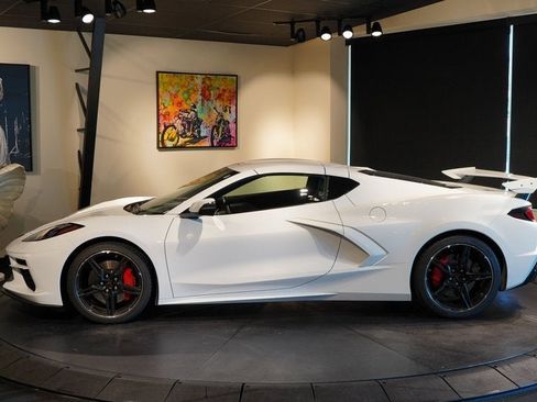 Used 2023 Chevrolet Corvette Stingray Premium Cpe w/ Z51 Performance Package RWD image 4
