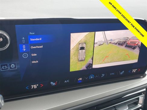 New 2025 Chevrolet Traverse LT w/ Driver Confidence Package image 20