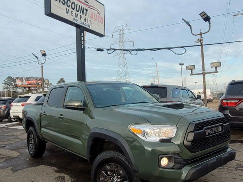 Used 2021 Toyota Tacoma SR5 w/ Trail Edition RWD image 4