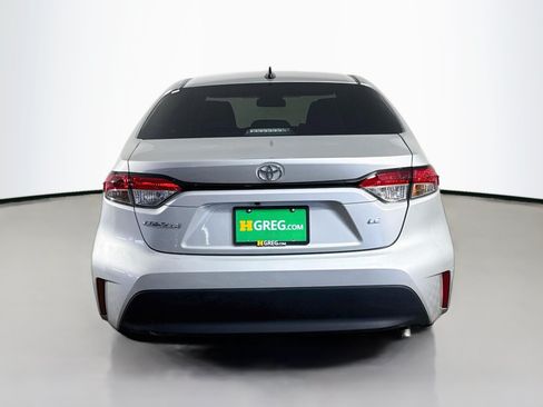 Used 2025 Toyota Corolla LE FWD image 8